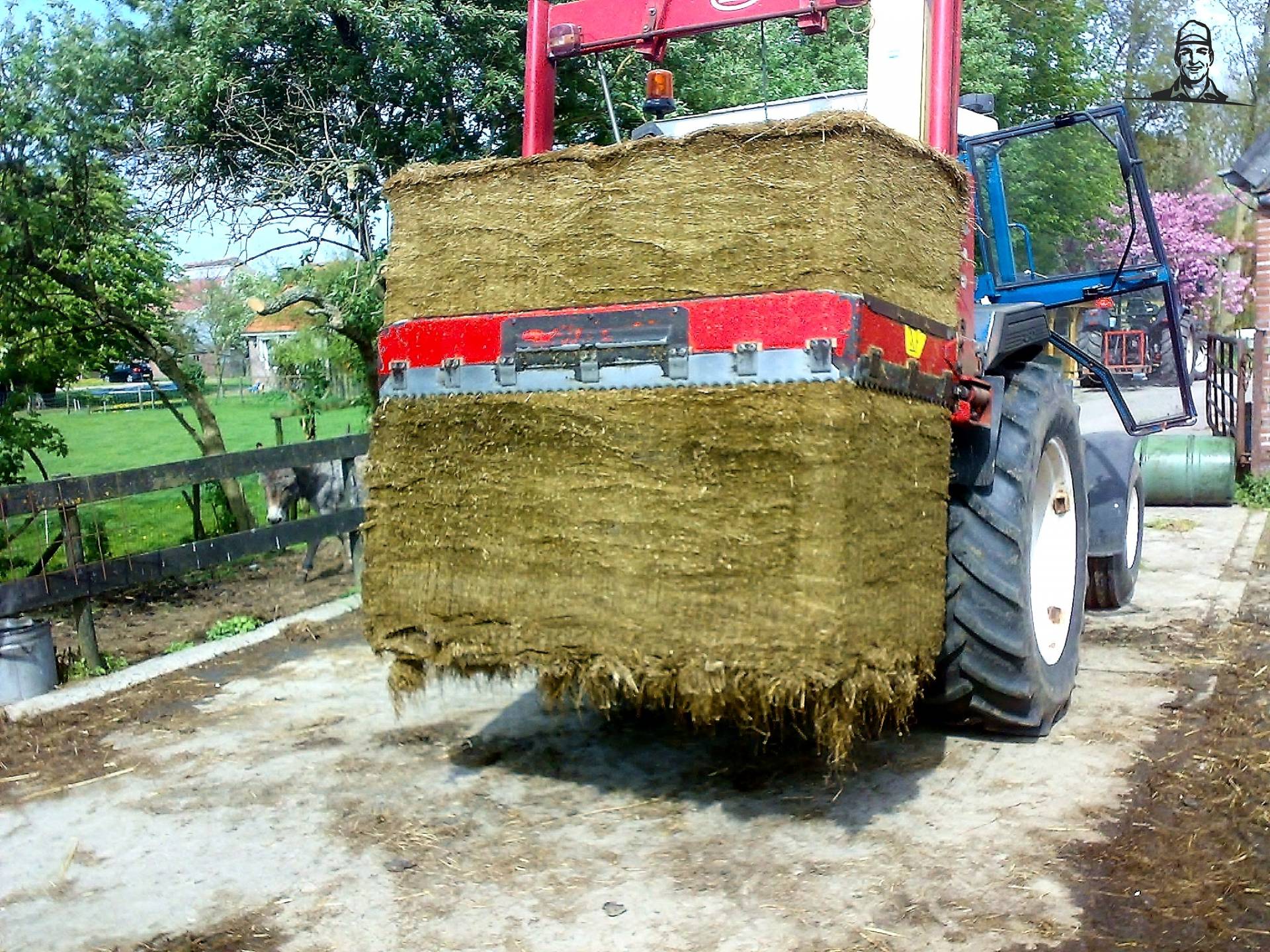 Zomersnee! van Valtra-Fordpower