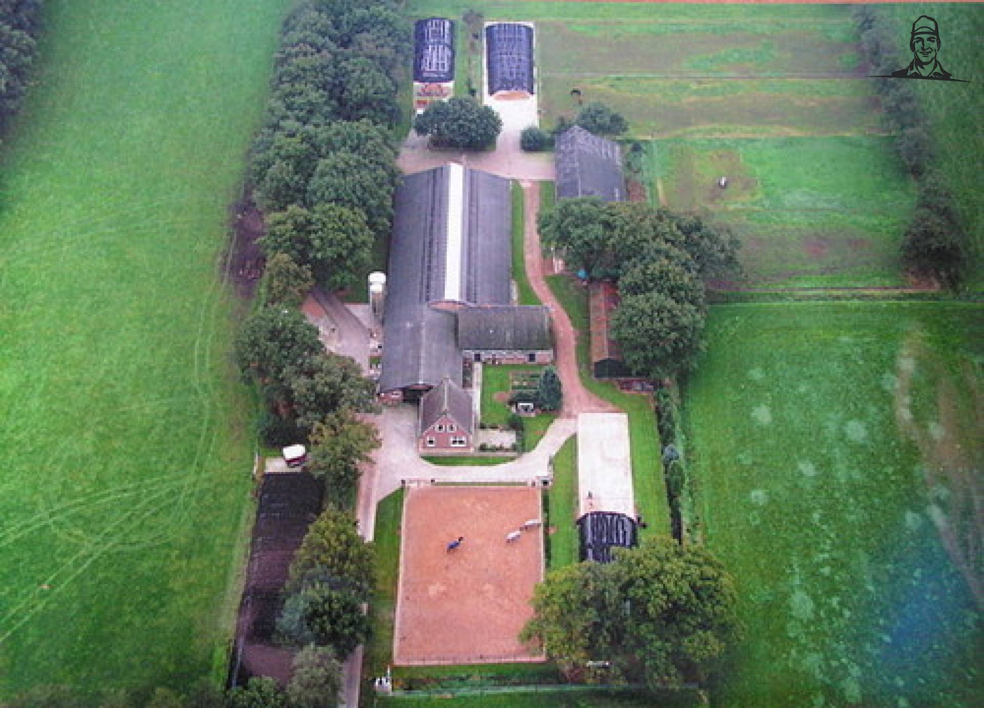 luchtfoto van Koeienboer Jannes