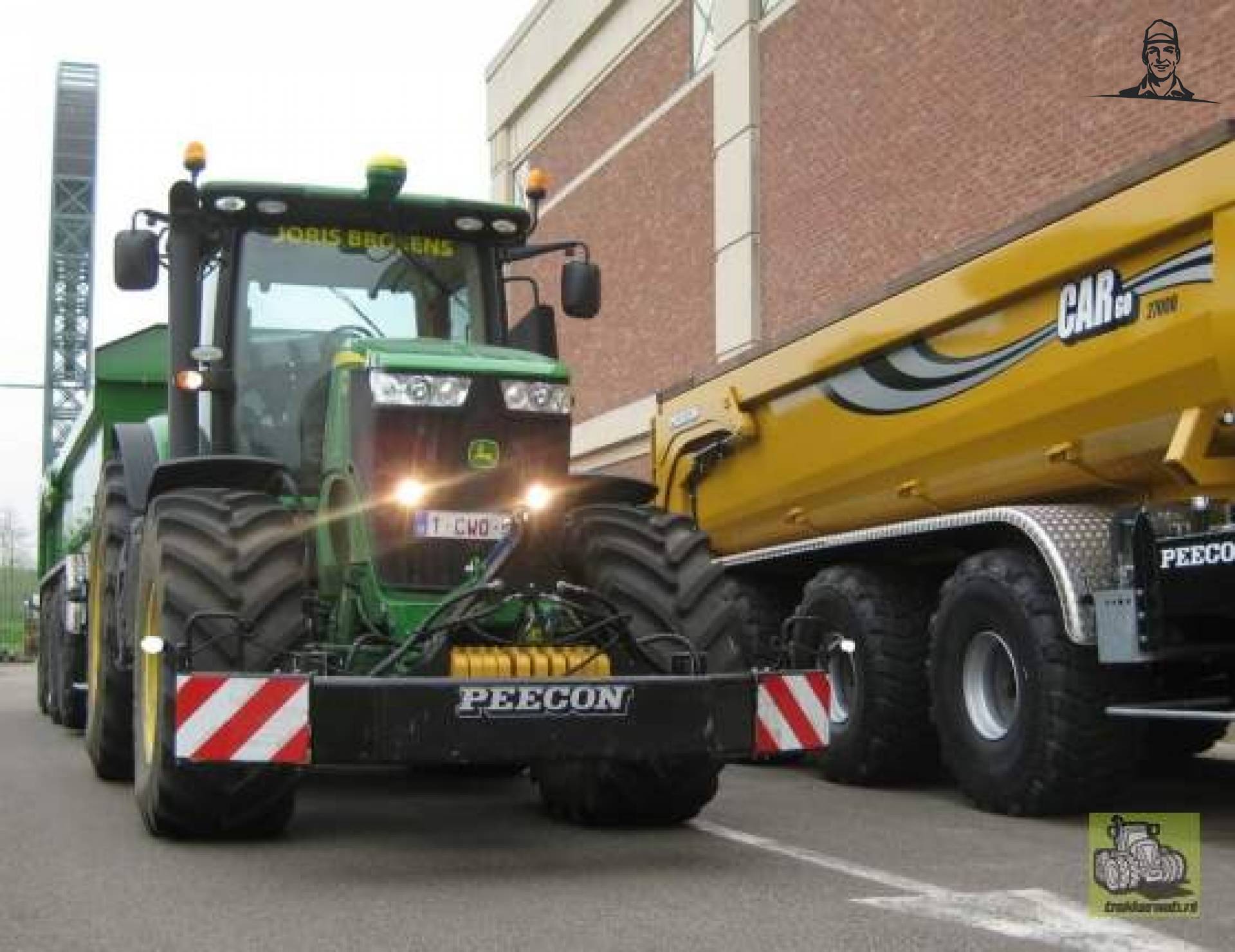 Overrijdbeveiliging voor landbouwtractoren een must voor loonwerkers? van FacebookGrazer