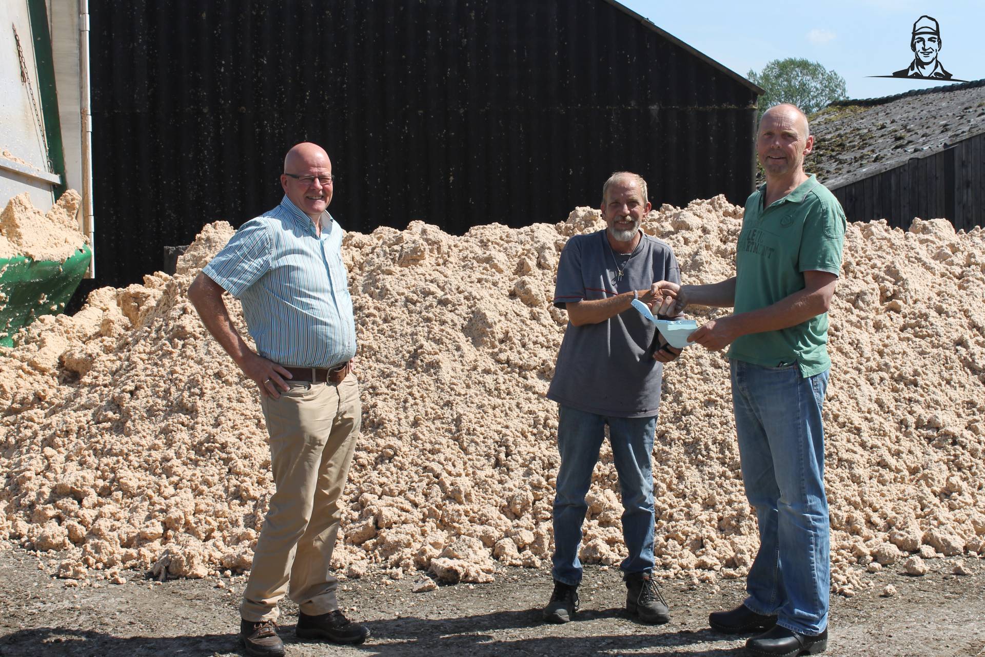 de eerste vracht aardappelpersvezels van Grasbaal
