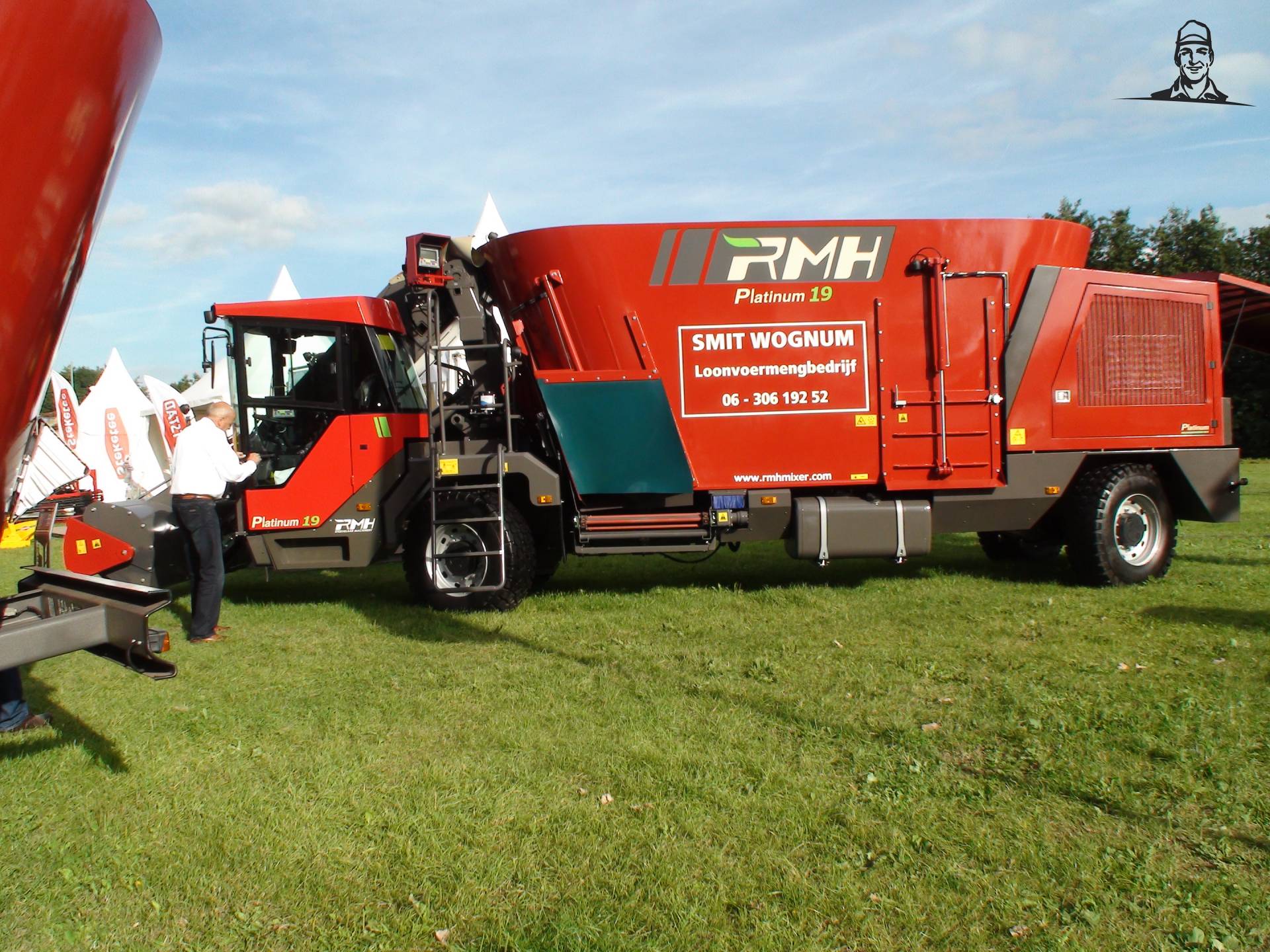 Een nieuwe zelfrijdende voermengwagen voor Loonvoerbedrijf Smit van Grasbaal