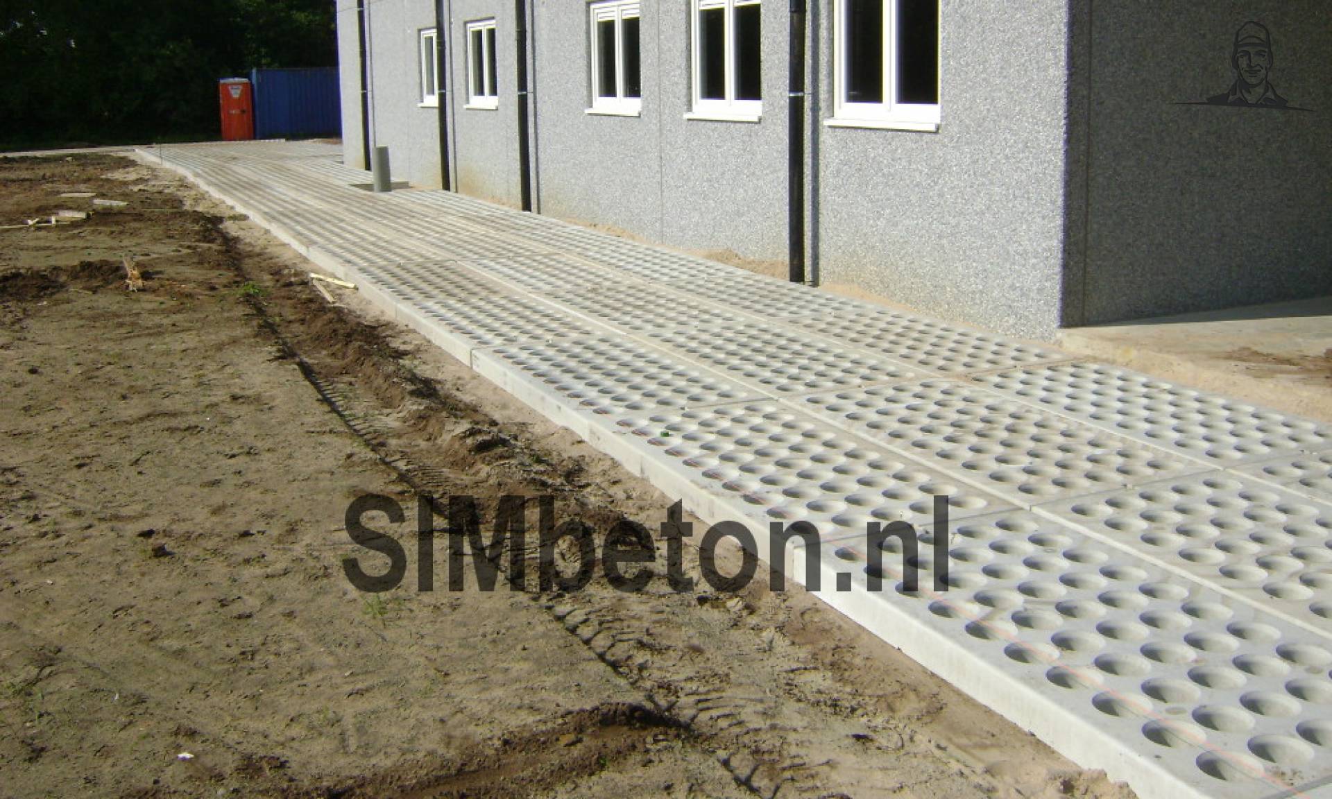 Realisatie erfverharding SIMgras van SIMbeton