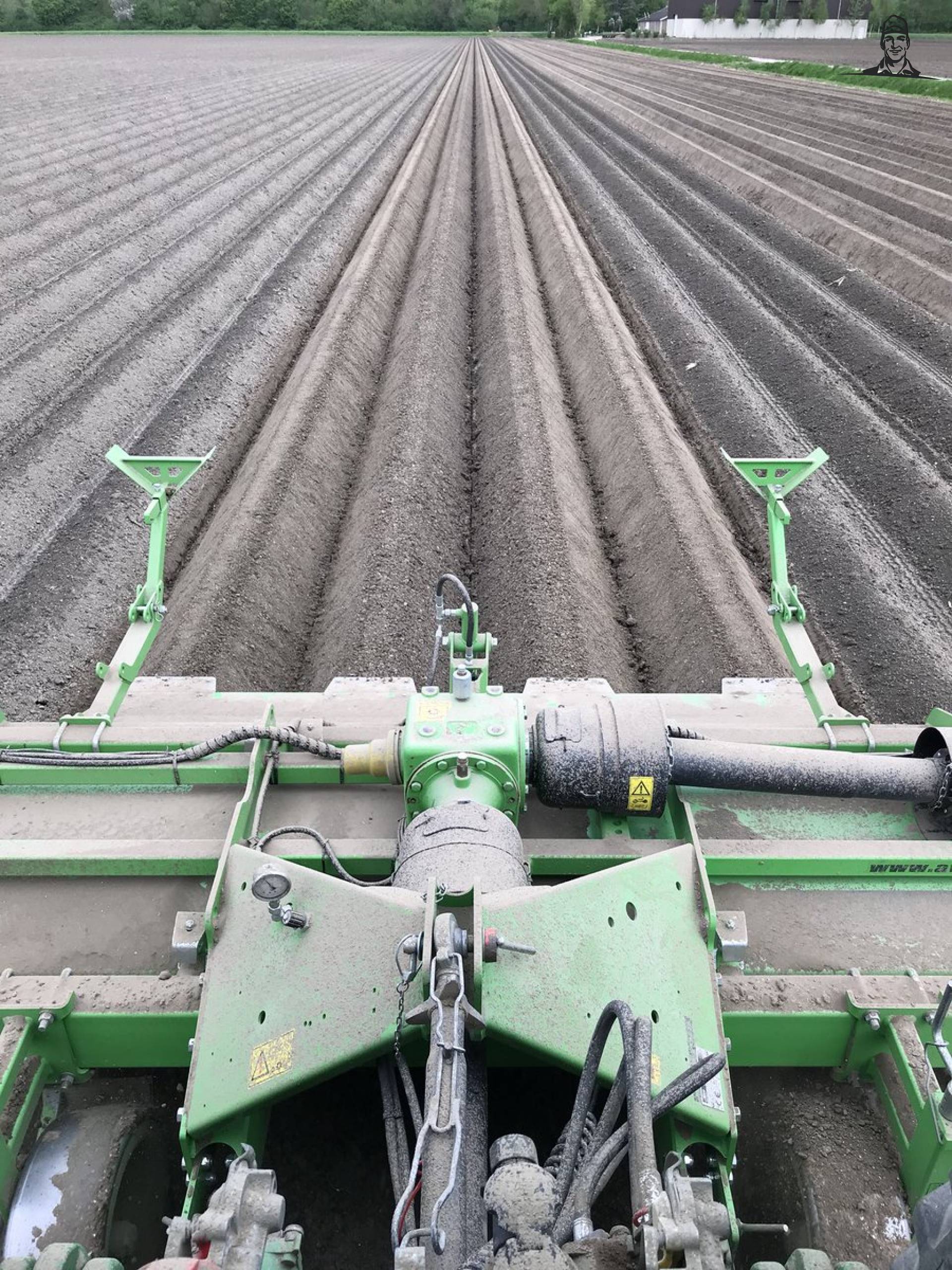 Aardappel ruggen frezen gaat vrij vlot van Nieuwsgrazer