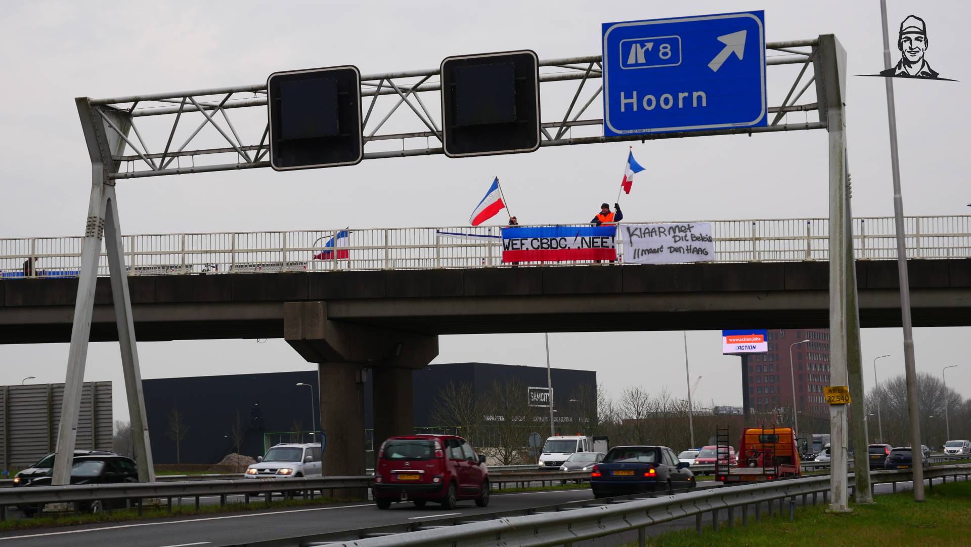 Dagelijks demonstreren bij viaduct Hoorn van Grasbaal