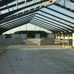 Wachtruimte met afkalfboxen en drogenstal